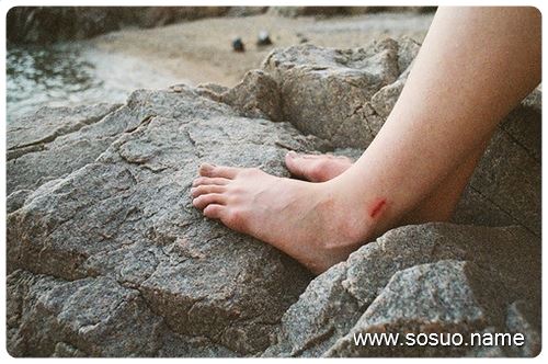 <em>梦见自己头发白了</em>一半_周公解梦查询_佛滔算