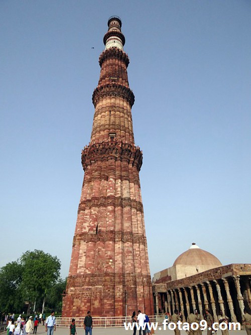 梦见赵媛女儿叫赵玥脖子上有疤是怎么回事?