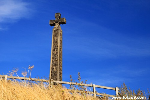 我一朋友高考失利了我该怎么劝他啊?