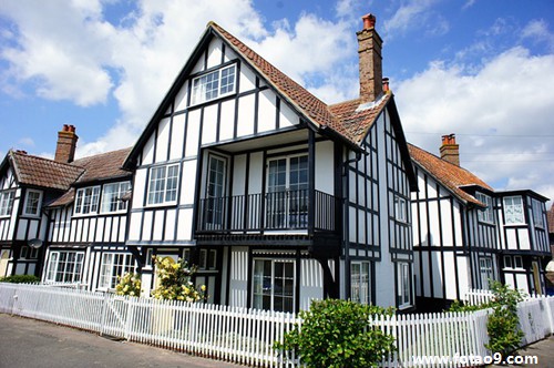 <em>梦见头发</em>粘了很<em>多</em>蜘蛛_周公解梦查询_佛滔算