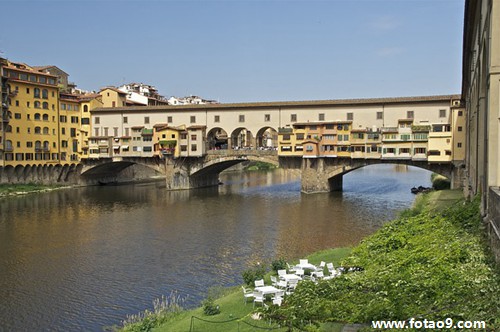 梦见门牙长歪了有缝_周公解梦查询_佛滔算命