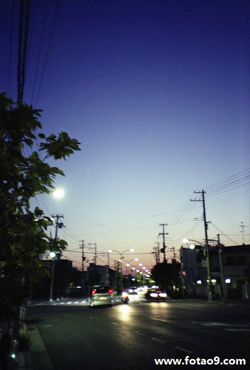 梦见自己和老公差一步走进阴间