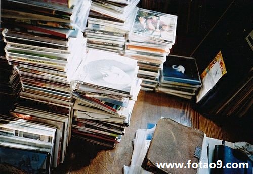 <em>梦见自己</em>长<em>白发</em>没拔掉_周公解梦查询_佛滔算