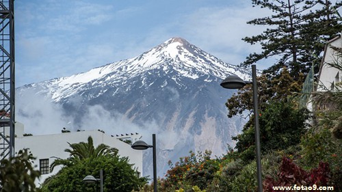 梦见刮眉毛刮凸了