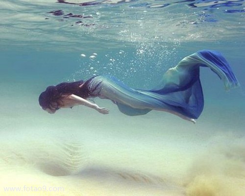 梦见牵着一匹马过河是怎么回事?