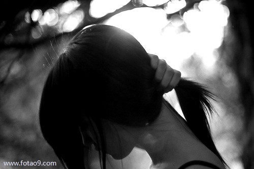 梦见从高楼要摔下去被救醒来是什么意思?