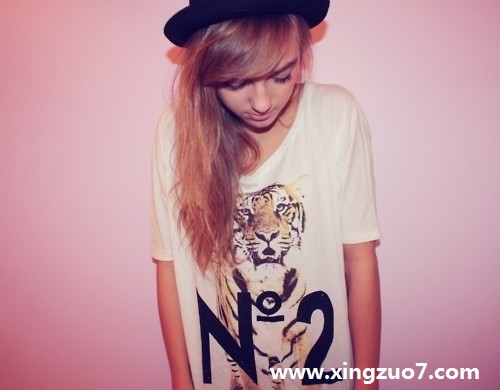 ELLE HK2015年10月星座运势2 ELLE HK2015年10月星座运势2