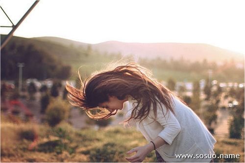 <em>梦见自己头发长</em>的好长好顺_周公解梦查询_佛