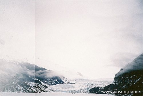 梦境迷雾，解读梦见一条白蛇与两条大死蛇的深层含义