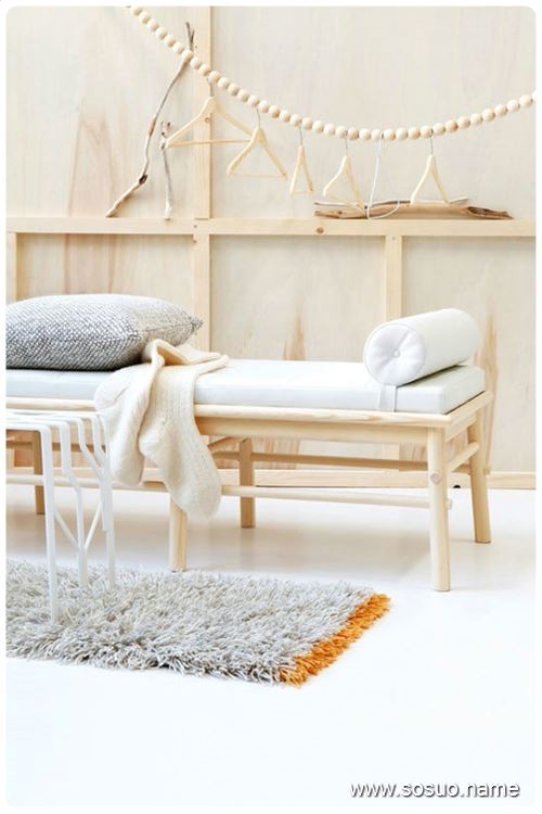 梦境中的孤独与下降，解析梦见坐电梯下降别人都蹲着只有我自己站着的深层含义