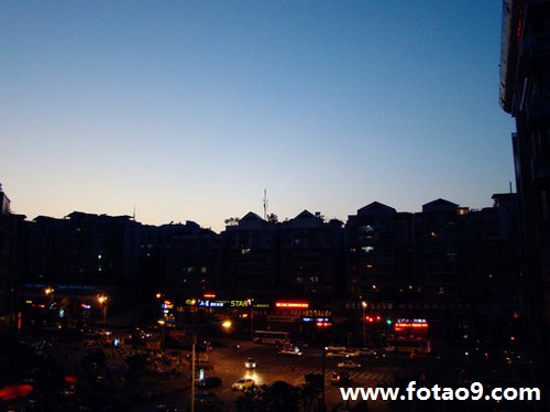 <em>梦见自已头发剪短</em>了很轻松_周公解梦查询_佛