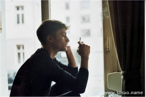 <em>梦见穿</em>白色脏鞋中_周公解梦查询_佛滔算命网