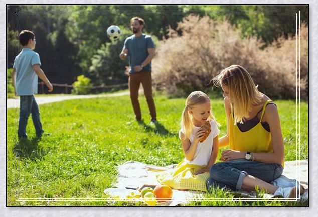 梦见请人吃饭，预示与解读梦境的奥秘