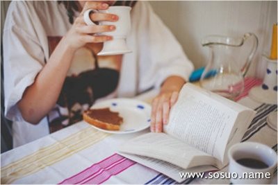 �μ����Һ���ȥ���ľ����,�����μ����Һ���ȥ���ľ����