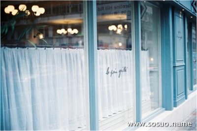 �μ�վ�����ϱ���һֻ������,�����μ�վ�����ϱ���һֻ������