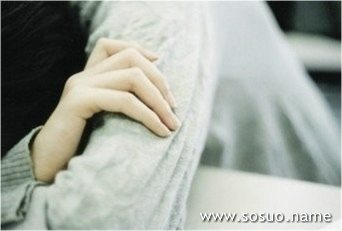 �μ��������Ϸ����µ�ʯͷ,�����μ��������Ϸ����µ�ʯͷ