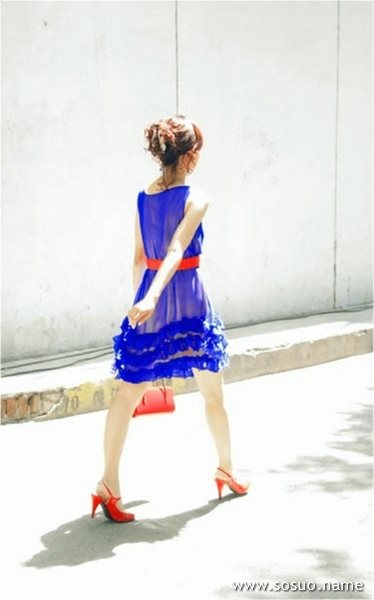 �μ���ɫ���һ�,�����μ���ɫ���һ�
