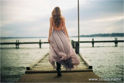 �μ���ɫ�Ļ����к����ڷ�,�����μ���ɫ�Ļ����к����ڷ�