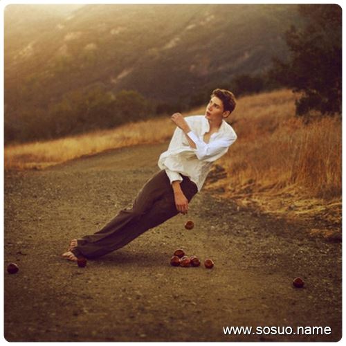 �μ�������ͷ����ס�ҵ��۾�,�����μ�������ͷ����ס�ҵ��۾�