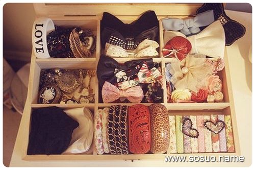 �μ��ϵ�Ů��ʬ,�����μ��ϵ�Ů��ʬ