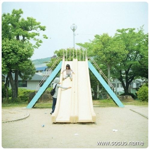 �μ��к���ʺŪ��һ��,�����μ��к���ʺŪ��һ��