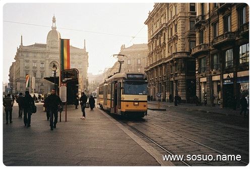 �μ�����ĸ�׵ĹǻҺ�,�����μ�����ĸ�׵ĹǻҺ�