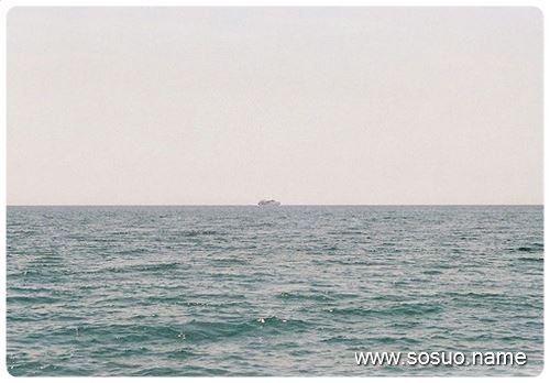 梦见自己站在房顶上不敢下的含义