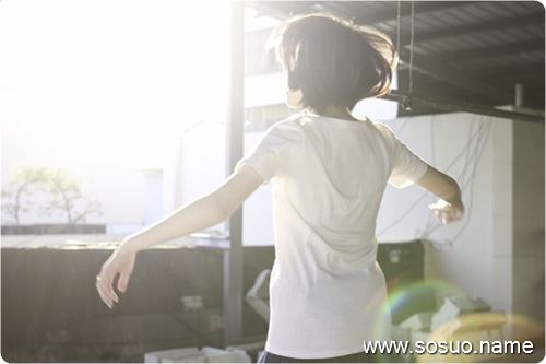 �μ���İ��Ů��������,�����μ���İ��Ů��������
