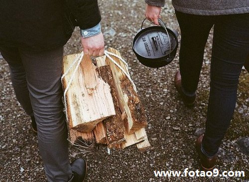 梦见用背箩背草粪意味着什么?