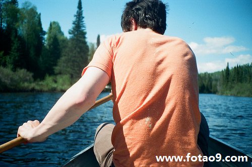 金色刀影，怀孕梦中的深意——解析梦见老公捡割草刀并涂成金色的寓意