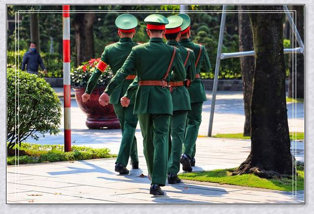 梦见坐大巴车来月经 梦见坐大巴车来月经